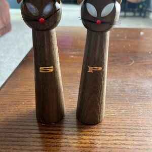 Cat Shaped Salt and Pepper Shakers